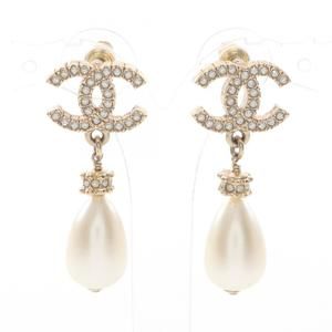 CHANEL Clear Pearl Logo Earrings